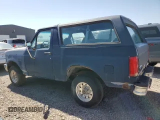 1993 Ford Bronco Eddie Bauer with VIN 1FMEU15N2PLA72536, listed as a Copart auction lot 63647275 with 1,317,804 mi miles and Clean title. Bid and sale history available at DreamBid. Image 2.