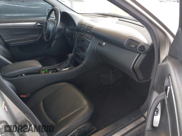 2003 Mercedes-Benz C 230 Kompressor with VIN WDBRF40J43F385553, listed as a IAAI auction lot 41614596 with 196,640 mi miles and . Bid and sale history available at DreamBid. Image 5.