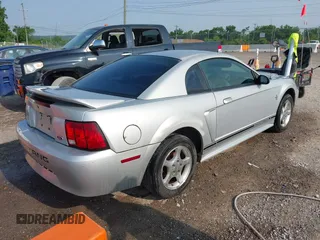 2000 Ford Mustang с VIN 1FAFP4046YF241835, выставлен на аукционе IAAI как лот 42456037 с пробегом 249 234 миль миль и . История ставок и продаж доступна на DreamBid. Изображение 4.