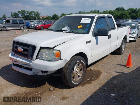 2007 Ford F-150 STX z VIN 1FTRX12W37NA09847, wystawiony jako IAAI lot #42562831 z przebiegiem 170 785 mil mil oraz . Historia ofert i sprzedaży dostępna na DreamBid. Obrazek 2.