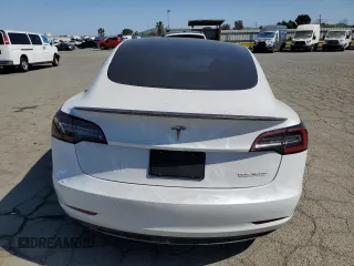 2021 Tesla Model 3 Performance with VIN 5YJ3E1EC5MF077493, listed as a Copart auction lot 48067045 with 44,285 mi miles and Salvage Title. Bid and sale history available at DreamBid. Image 6.