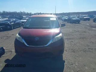 2012 Toyota Sienna LE AAS with VIN 5TDKK3DCXCS244605, listed as a IAAI auction lot 41516400 with 186,198 mi miles. Bid and sale history available at carsss.com. Image 12.