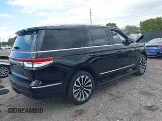 2023 Lincoln Navigator Reserve z VIN 5LMJJ2KG1PEL10963, wystawiony jako IAAI lot #42015849 z przebiegiem 31 852 mil mil oraz . Historia ofert i sprzedaży dostępna na DreamBid. Obrazek 4.