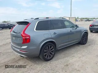 2018 Volvo XC90 Momentum z VIN YV4A22PK1J1192099, wystawiony jako IAAI lot #42017059 z przebiegiem 115 760 mil mil oraz . Historia ofert i sprzedaży dostępna na DreamBid. Obrazek 4.