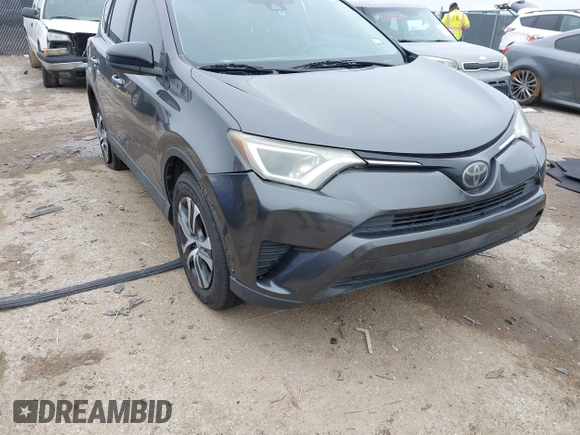 2017 Toyota RAV4 LE z VIN 2T3BFREV8HW667907, wystawiony jako IAAI lot #42130136 z przebiegiem 129 831 mil mil oraz . Historia ofert i sprzedaży dostępna na DreamBid. Obrazek 1.