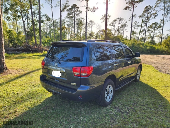 2008 Toyota Sequoia Ltd with VIN 5TDBY68A18S006609, listed as a Copart auction lot 53398545 with 267,720 mi miles and Clean Title. Bid and sale history available at carsss.com. Image 4.