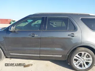 2017 Ford Explorer XLT z VIN 1FM5K7D8XHGC54063, wystawiony jako IAAI lot #42076830 z przebiegiem 115 686 mil mil oraz . Historia ofert i sprzedaży dostępna na DreamBid. Obrazek 14.
