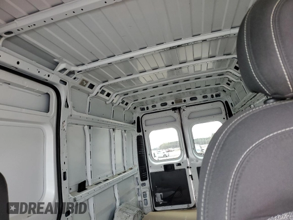 2018 Ram ProMaster Cargo with VIN 3C6URVJG1JE102195, listed as a Copart auction lot 48603415 with 303,860 mi miles and Clean Title. Bid and sale history available at carsss.com. Image 10.