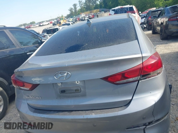 2017 Hyundai Elantra Limited z VIN 5NPD84LF9HH012065, wystawiony jako IAAI lot #42193305 z przebiegiem 62 766 mil mil oraz . Historia ofert i sprzedaży dostępna na DreamBid. Obrazek 16.