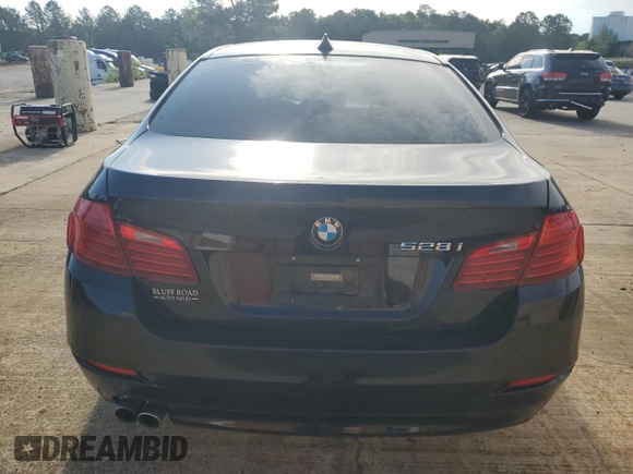 2015 BMW 5 Series 528i with VIN WBA5A5C54FD514004, listed as a Copart auction lot 55825075 with 104,896 mi miles and Clean Title. Bid and sale history available at DreamBid. Image 6.