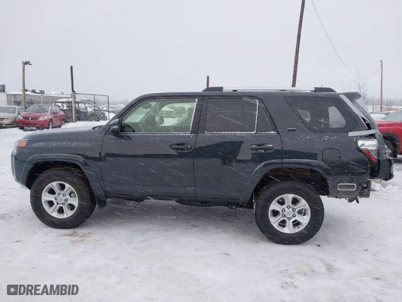 2024 Toyota 4Runner SR5 Premium with VIN JTENU5JR8R6252234, listed as a IAAI auction lot 41392325 with 7,367 mi miles. Bid and sale history available at carsss.com. Image 14.