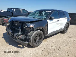 2021 Ford Police Interceptor Utility z VIN 1FM5K8AB8MGC33356, wystawiony jako Copart lot #46627835 z przebiegiem 42 240 mil mil oraz Szkody całkowita. Historia ofert i sprzedaży dostępna na DreamBid. Obrazek 1.