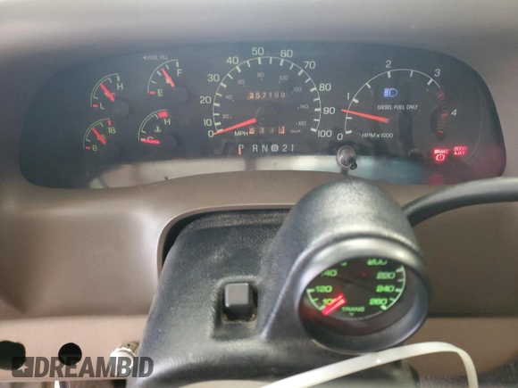 1999 Ford Super Duty F-250 XL with VIN 1FTNW21F5XED89816, listed as a Copart auction lot 51901115 with 357,199 mi miles and Salvage Title. Bid and sale history available at carsss.com. Image 9.
