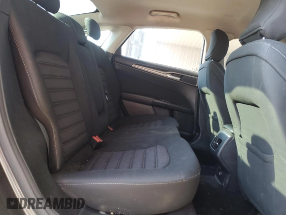 2017 Ford Fusion SE z VIN 3FA6P0H7XHR226250, wystawiony jako Copart lot #52697895 z przebiegiem 140 860 mil mil oraz Szkoda całkowita • Salvage title. Historia ofert i sprzedaży dostępna na DreamBid. Obrazek 10.