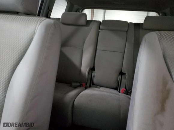 2006 Toyota Highlander Hybrid with VIN JTEEW21A560018134, listed as a Copart auction lot 46332355 with 215,681 mi miles and Clean Title. Bid and sale history available at carsss.com. Image 10.