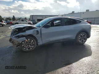 2024 Ford Mustang Mach-E Select with VIN 3FMTK1SU4RMA32839, listed as a Copart auction lot 41417275 with 952 mi miles and Salvage Title. Bid and sale history available at DreamBid. Image 1.