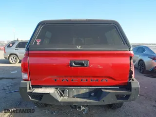 2017 Toyota Tacoma SR5 with VIN 5TFCZ5AN2HX088269, listed as a IAAI auction lot 41768936 with 196,625 mi miles. Bid and sale history available at carsss.com. Image 17.