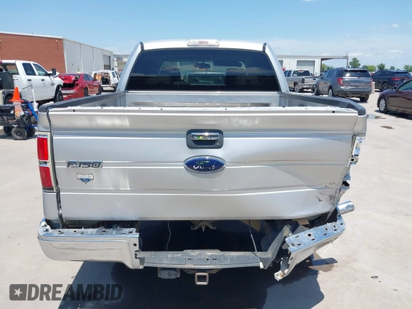 2009 Ford F-150 XL z VIN 1FTRW12839FA12345, wystawiony jako IAAI lot #42512280 z przebiegiem 121 574 mil mil oraz . Historia ofert i sprzedaży dostępna na DreamBid. Obrazek 16.