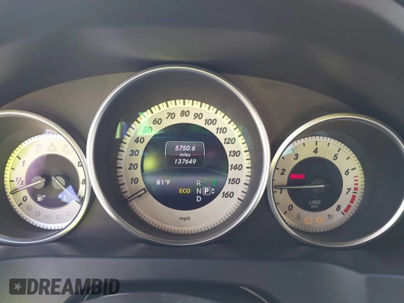 2014 Mercedes-Benz E-Class E 350 with VIN WDDKJ8JB2EF237510, listed as a IAAI auction lot 42122701 with 137,649 mi miles. Bid and sale history available at carsss.com. Image 7.
