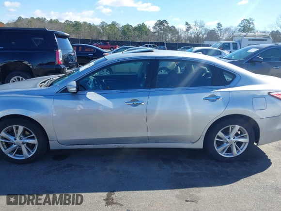 2013 Nissan Altima SV with VIN 1N4AL3AP7DC112135, listed as a IAAI auction lot 41720386 with 171,721 mi miles and . Bid and sale history available at carsss.com. Image 15.