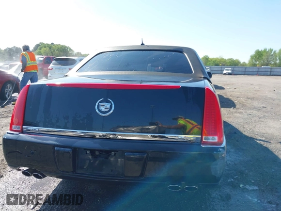 2008 Cadillac DTS 1SC with VIN 1G6KD57Y08U184384, listed as a IAAI auction lot 41974882 with 158,372 mi miles and . Bid and sale history available at carsss.com. Image 16.