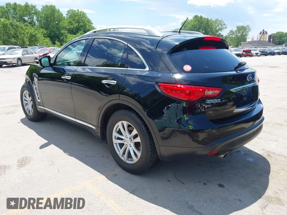 2015 Infiniti QX70 with VIN JN8CS1MW1FM482625, listed as a IAAI auction lot 42332365 with 88,912 mi miles and . Bid and sale history available at DreamBid. Image 3.