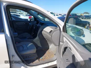 2015 Chevrolet Traverse LT with VIN 1GNKVHKD9FJ336314, listed as a IAAI auction lot 41005473 with 204,547 mi miles and . Bid and sale history available at DreamBid. Image 5.