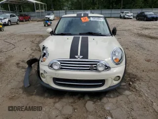 2012 MINI Hardtop z VIN WMWSU3C55CT543365, wystawiony jako Copart lot #56859905 z przebiegiem 137 537 mil mil oraz Szkoda całkowita • Salvage title. Historia ofert i sprzedaży dostępna na DreamBid. Obrazek 5.
