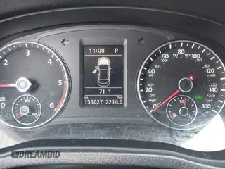 2014 Volkswagen Passat SEL Premium z VIN 1VWCN7A32EC086821, wystawiony jako IAAI lot #42006050 z przebiegiem 153 027 mil mil oraz . Historia ofert i sprzedaży dostępna na DreamBid. Obrazek 7.