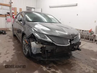 2015 Lincoln MKZ Hybrid z VIN 3LN6L2LU0FR624283, wystawiony jako IAAI lot #41402447 z przebiegiem 79 883 mil mil oraz . Historia ofert i sprzedaży dostępna na DreamBid. Obrazek 1.