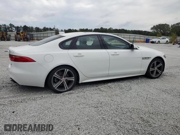 2018 Jaguar XF 25t R-Sport with VIN SAJBL4FX7JCY55677, listed as a Copart auction lot 74471414 with 36,132 mi miles and Salvage Title. Bid and sale history available at carsss.com. Image 3.