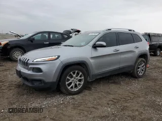 2017 Jeep Cherokee Latitude with VIN 1C4PJLCB3HW586874, listed as a Copart auction lot 46479665 with 97,124 mi miles and Salvage Title. Bid and sale history available at carsss.com. Image 1.