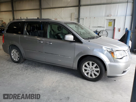 2016 Chrysler Town & Country Touring with VIN 2C4RC1BG7GR141596, listed as a Copart auction lot 53811085 with 126,280 mi miles and Clean Title. Bid and sale history available at DreamBid. Image 4.