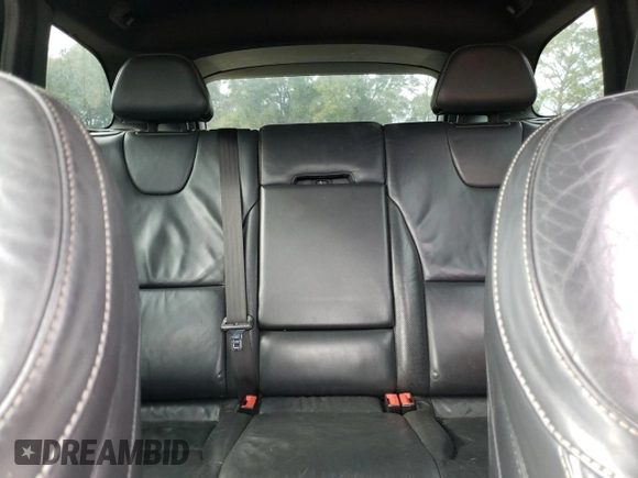 2017 Volvo XC60 R-Design z VIN YV449MRSXH2017078, wystawiony jako Copart lot #88640895 z przebiegiem Nie podano mil oraz Czysty tytuł • Clean title. Historia ofert i sprzedaży dostępna na DreamBid. Obrazek 10.