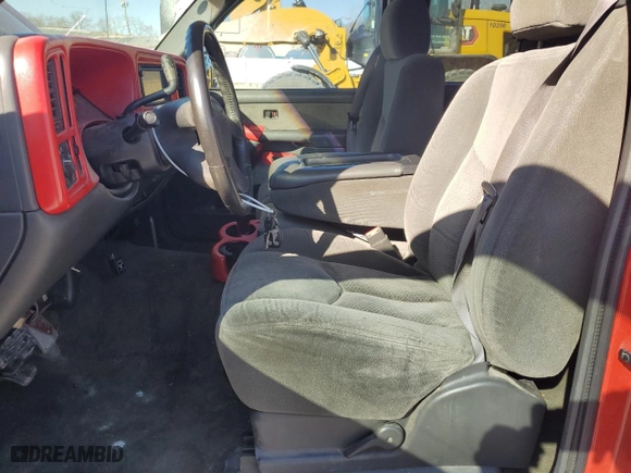 2003 Chevrolet Silverado 1500 LS with VIN 2GCEC19V631194687, listed as a Copart auction lot 49391655 with 180,162 mi miles and Salvage Title. Bid and sale history available at carsss.com. Image 7.