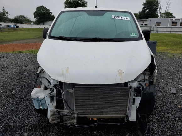 2018 Nissan NV200 SV with VIN 3N6CM0KN4JK703876, listed as a Copart auction lot 59972195 with 83,081 mi miles and Salvage title. Bid and sale history available at DreamBid. Image 5.