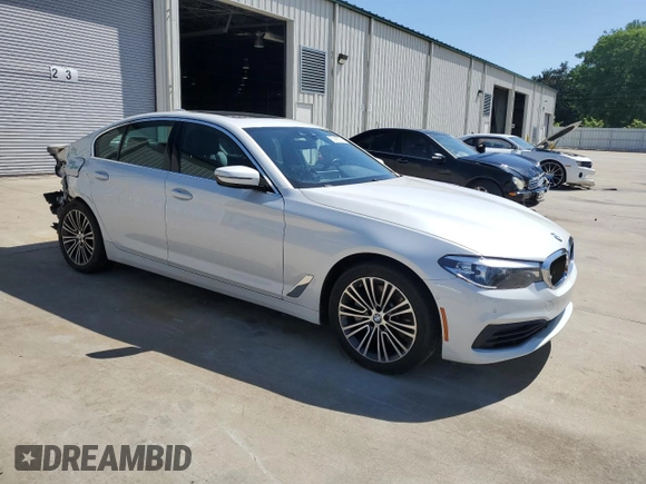 2020 BMW 5 Series 530i xDrive z VIN WBAJR7C08LCD67648, wystawiony jako Copart lot #51497075 z przebiegiem 64 346 mil mil oraz Szkoda całkowita • Salvage title. Historia ofert i sprzedaży dostępna na DreamBid. Obrazek 4.