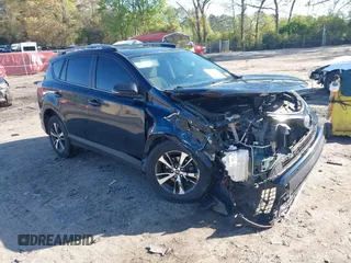 2018 Toyota RAV4 XLE z VIN JTMWFREV5JJ739619, wystawiony jako IAAI lot #42017343 z przebiegiem 126 810 mil mil oraz . Historia ofert i sprzedaży dostępna na DreamBid. Obrazek 1.