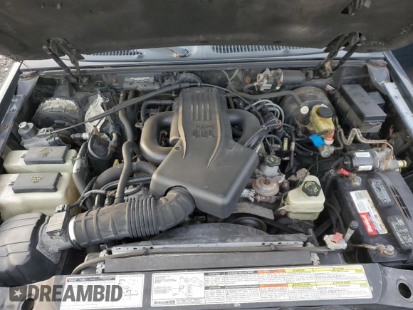 1997 Ford Explorer XL with VIN 1FMDU34E4VZC37151, listed as a Copart auction lot 85847234 with 260,538 mi miles and Salvage title. Bid and sale history available at DreamBid. Image 12.
