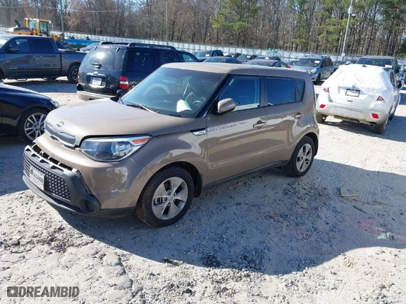 2016 Kia Soul with VIN KNDJN2A29G7296235, listed as a IAAI auction lot 41668894 with 196,784 mi miles. Bid and sale history available at carsss.com. Image 2.