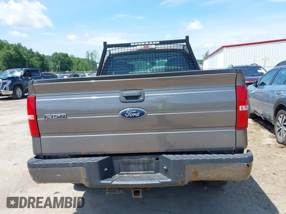 2010 Ford F-150 XL z VIN 1FTEX1EW3AFC76479, wystawiony jako IAAI lot #42586668 z przebiegiem 198 880 mil mil oraz . Historia ofert i sprzedaży dostępna na DreamBid. Obrazek 17.