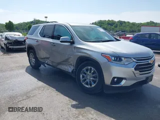 2021 Chevrolet Traverse LT Cloth z VIN 1GNEVGKW6MJ162515, wystawiony jako IAAI lot #42145032 z przebiegiem 79 646 mil mil oraz . Historia ofert i sprzedaży dostępna na DreamBid. Obrazek 1.