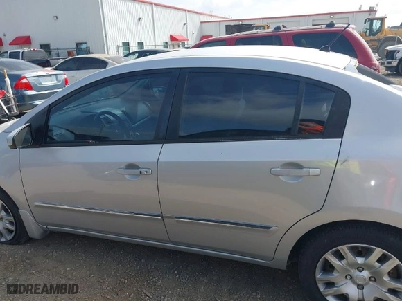 2011 Nissan Sentra 2.0 SR with VIN 3N1AB6AP4BL638841, listed as a IAAI auction lot 39990093 with 97,647 mi miles. Bid and sale history available at carsss.com. Image 15.