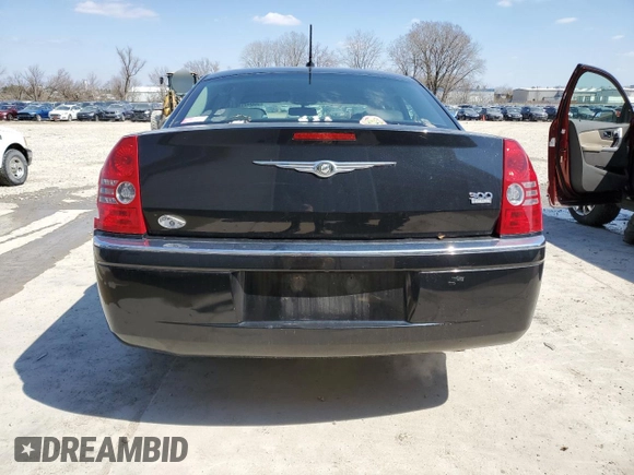 2008 Chrysler 300 z VIN 2C3LA33G68H263769, wystawiony jako Copart lot #53040145 z przebiegiem 125 461 mil mil oraz Szkoda całkowita • Salvage title. Historia ofert i sprzedaży dostępna na DreamBid. Obrazek 6.