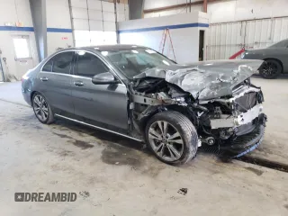 2019 Mercedes-Benz C 300 with VIN 55SWF8DB3KU321116, listed as a Copart auction lot 46750885 with 93,488 mi miles and Salvage Title. Bid and sale history available at DreamBid. Image 4.