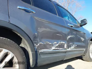 2013 Ford Explorer XLT with VIN 1FM5K7D84DGA86611, listed as a IAAI auction lot 41765690 with 189,794 mi miles. Bid and sale history available at carsss.com. Image 18.