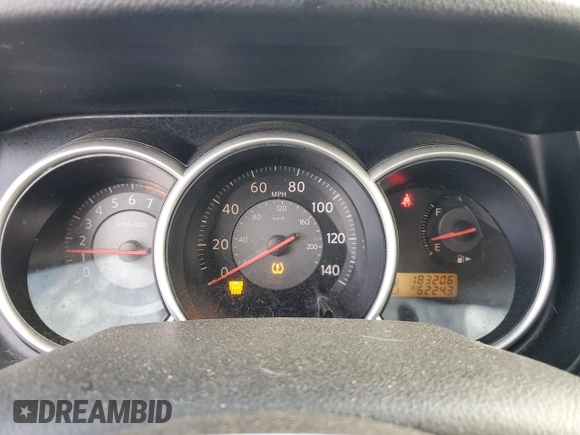 2009 Nissan Versa SL z VIN 3N1BC13E39L395999, wystawiony jako Copart lot #50225605 z przebiegiem 183 206 mil mil oraz Szkoda całkowita • Salvage title. Historia ofert i sprzedaży dostępna na DreamBid. Obrazek 9.