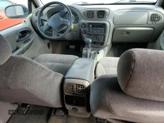 2004 Chevrolet TrailBlazer LS with VIN 1GNDT13SX42330807, listed as a Copart auction lot 55117785 with 178,580 mi miles and Salvage Title. Bid and sale history available at DreamBid. Image 8.