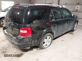 2005 Ford Freestyle Limited with VIN 1FMDK06195GA49784, listed as a IAAI auction lot 41623607 with 179,033 mi miles. Bid and sale history available at carsss.com. Image 4.