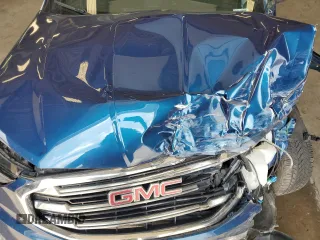 2020 GMC Terrain SLT z VIN 3GKALVEX3LL110308, wystawiony jako Copart lot #61995905 z przebiegiem 57 693 mil mil oraz Szkoda całkowita • Salvage title. Historia ofert i sprzedaży dostępna na DreamBid. Obrazek 12.
